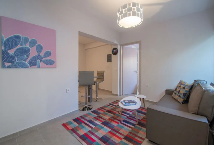 Ithaka Deluxe Home