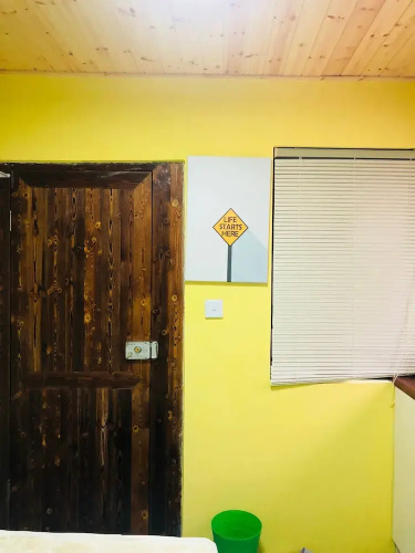 Hard Candy Apartment No.16
