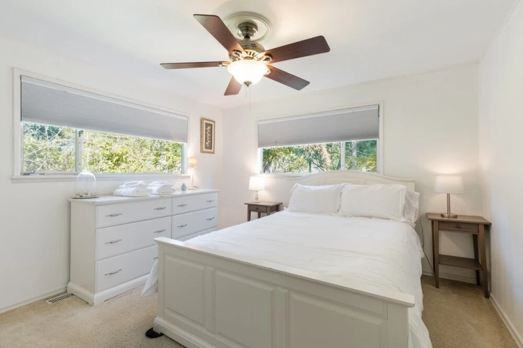 2 Bedrooms Cottage