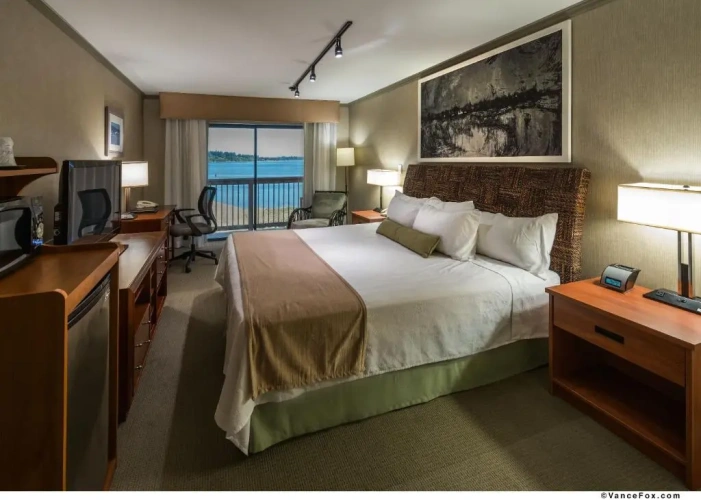 Deluxe Double room with water view