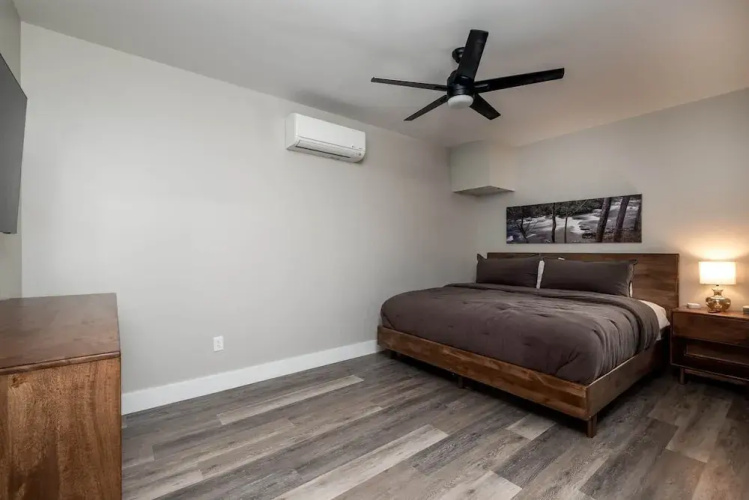 Downtown Brevard Retreat &Cyclists Dream