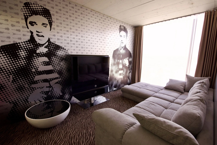 Sono Hotel