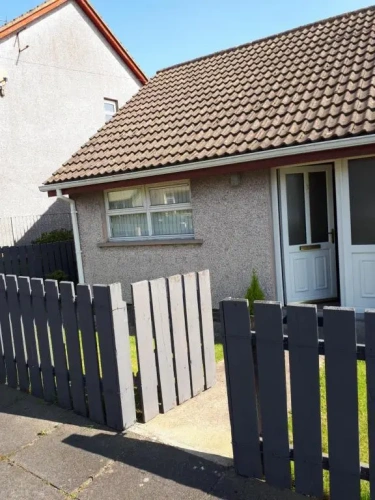2 Bedrooms Cottage
