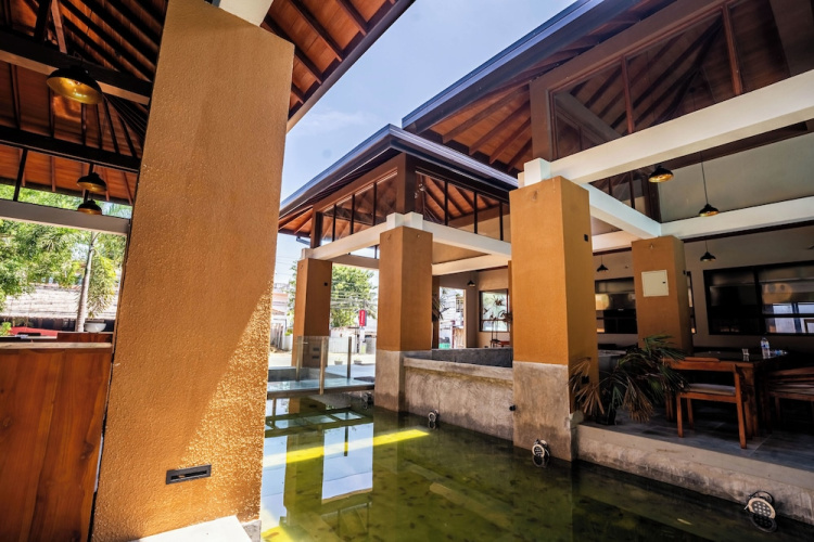 LUXTORI Arugambay