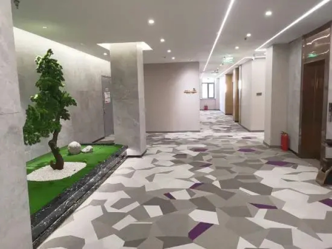 Gongzhuling Huayi Hotel