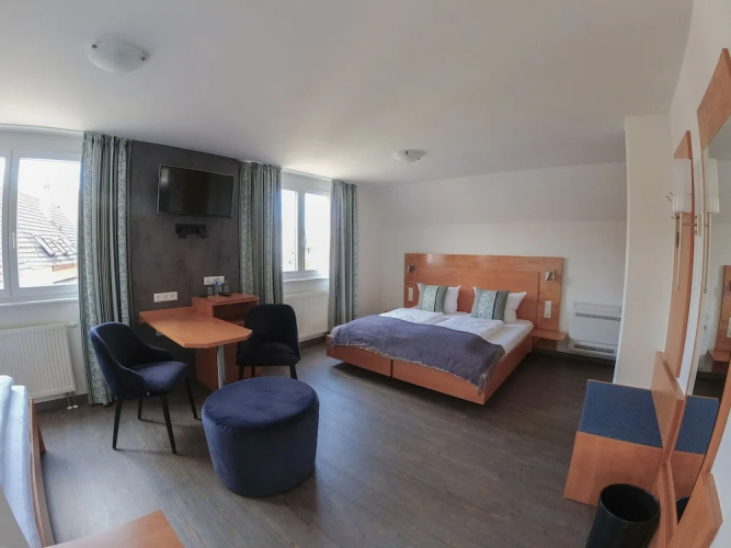Hotel & Gästehaus Im Ziegelweg garni