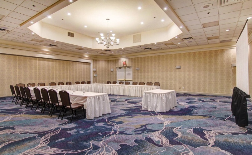 Holiday Inn Oakville (Centre) photo 35