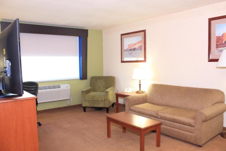 1 Bedroom Double Suite