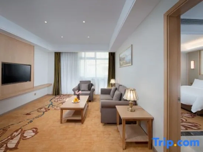 Deluxe Double Suite