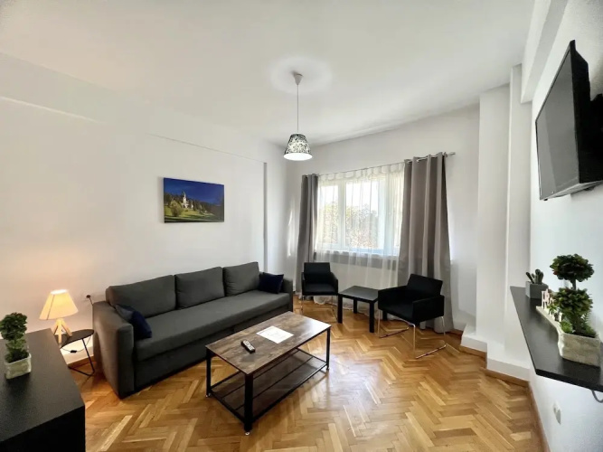 Downtown Victoria Apartments By CityBookings