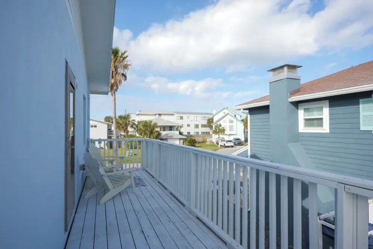 Seaside Bungalow by Distinctive Beach Rentals