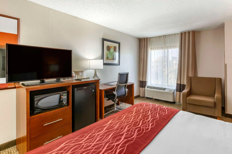 Comfort Inn Greensboro - Kernersville