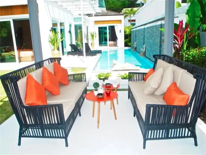 2 Bedrooms Villa