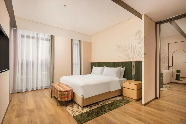 Deluxe Suite