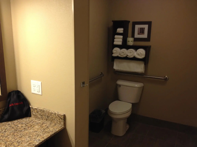 GrandStay Hotel & Suites