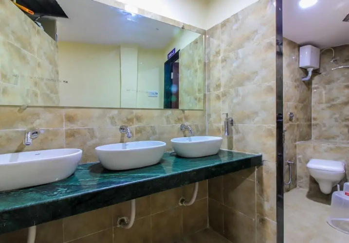 Seven Hills Dormitory - Hostel
