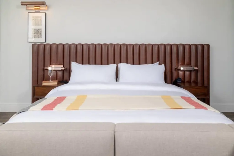 Standard Double room with city view