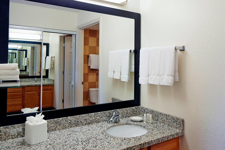 2 Bedrooms Suite