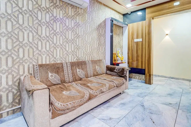 Fabhotel Lake View I