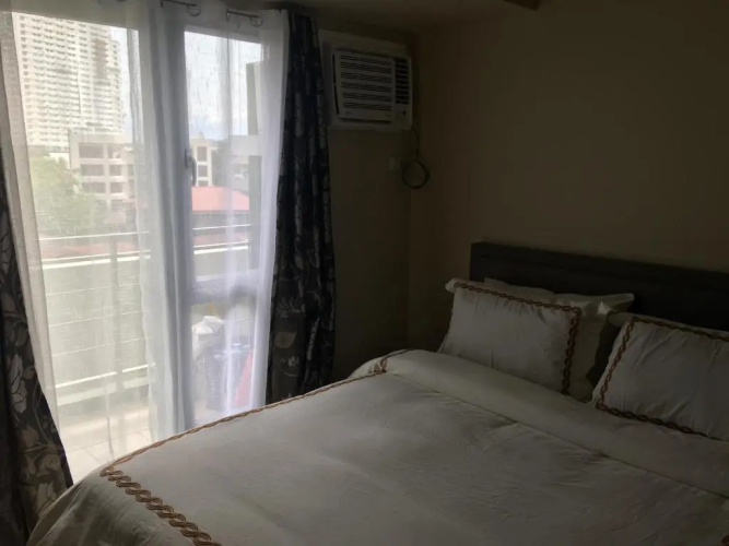 Centrio Tower Beside Ayala Studio Unit 1 - 9