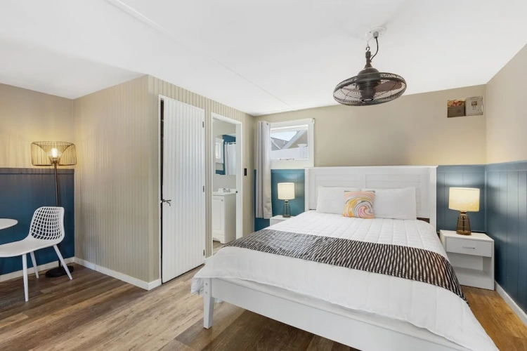 Double Cottage