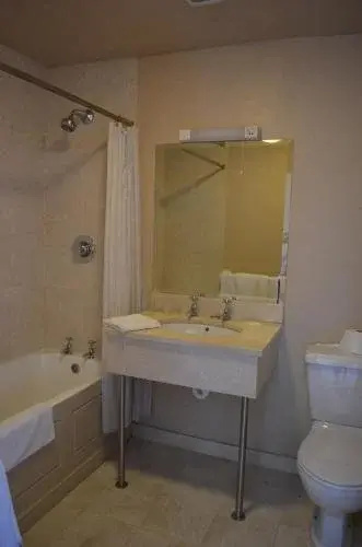 Cliff House Hotel