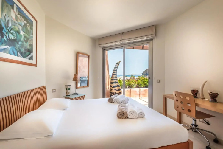 Romen 2-2 PENTHOUSE SEA VIEW & JACUZZI 2B