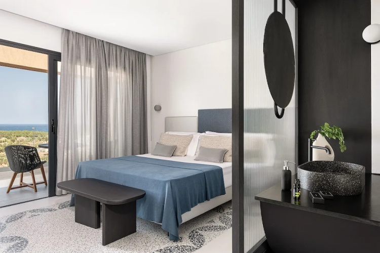 Nuovo Luxury Suites