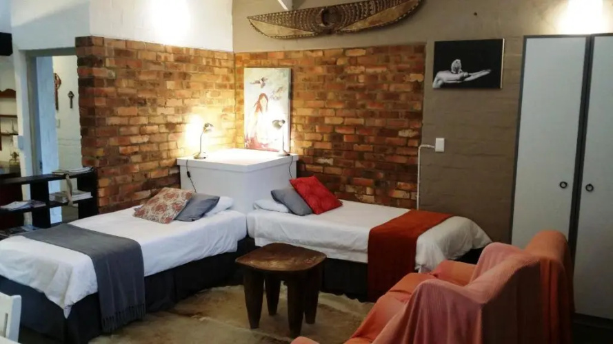 Hornbill House