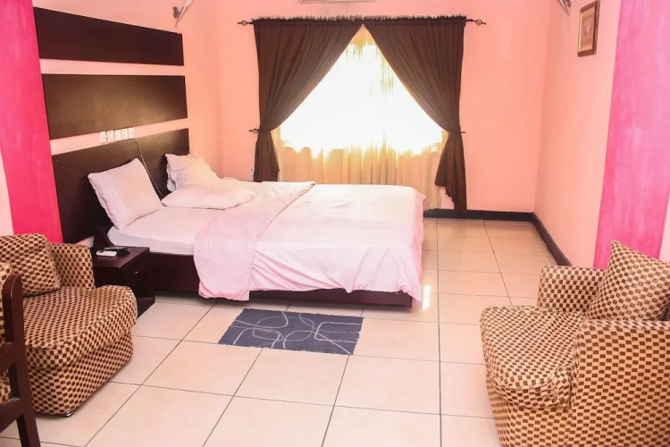 Martinos Hotel