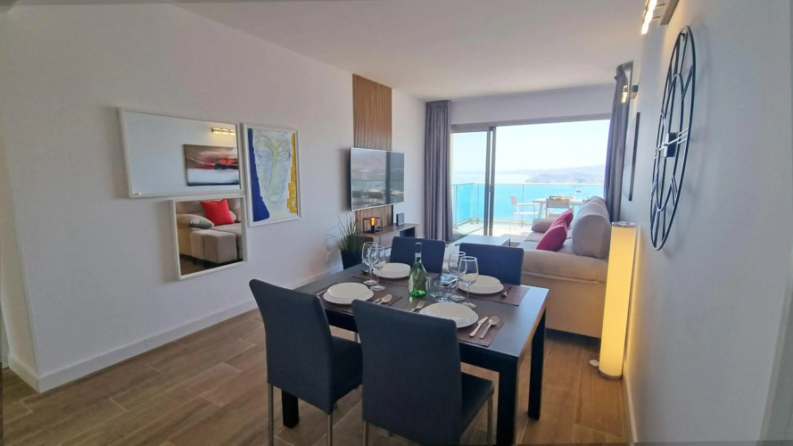 Skyscraper apartment with panoramic views - floor 38