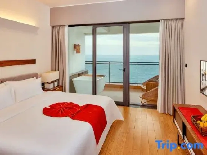 Premier Double Family Suite seafront