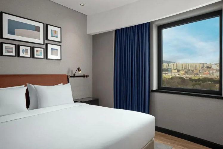 Premium Double Suite with city view