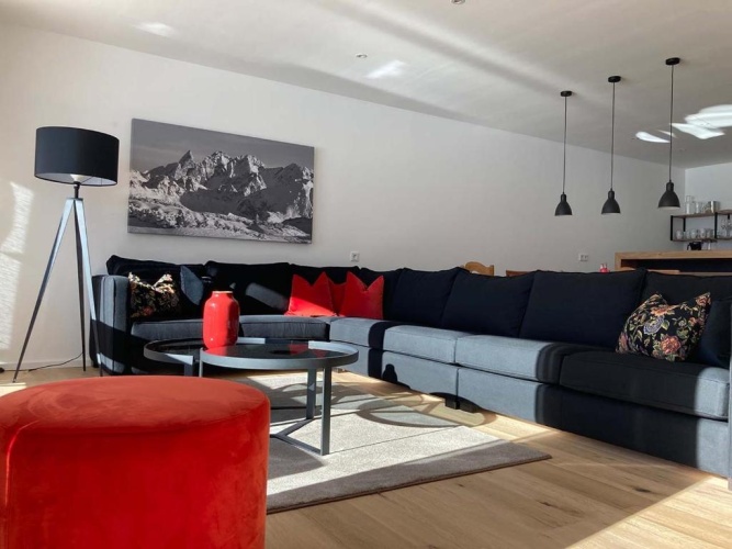 Deluxe Apartment