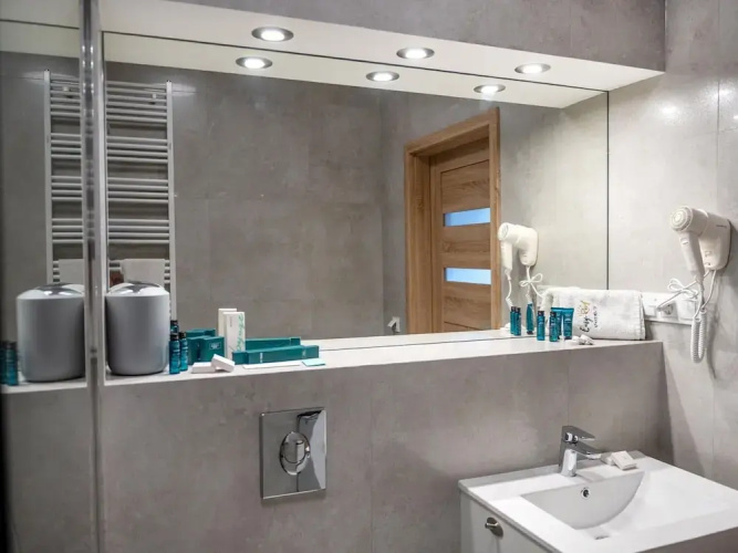 Comfortable Apartment, 2 Bedrooms, Terrace, Rewal