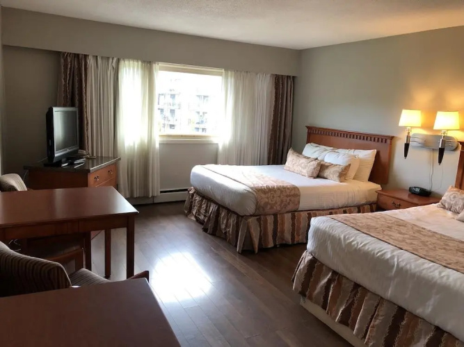 Harbourside Inn