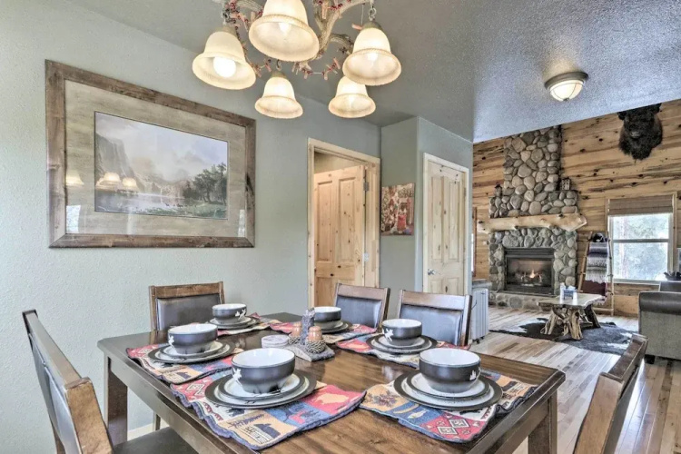 Fire Pit + Game Room: Heber-overgaard Cabin!