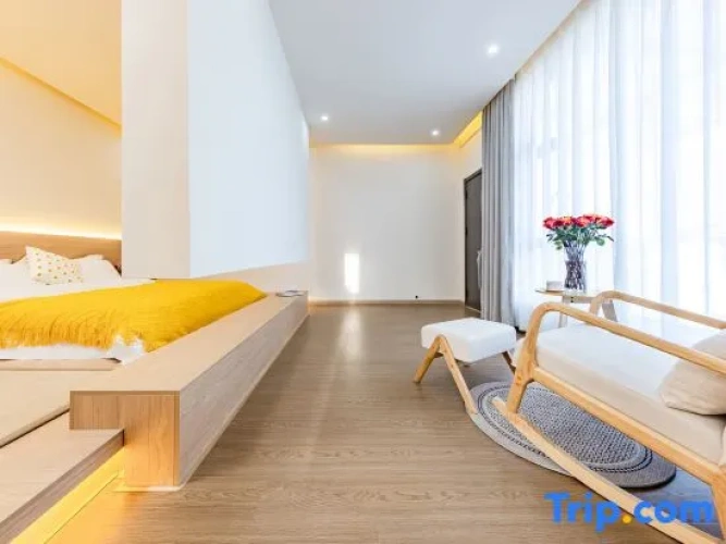 2 Bedrooms Suite with garden view