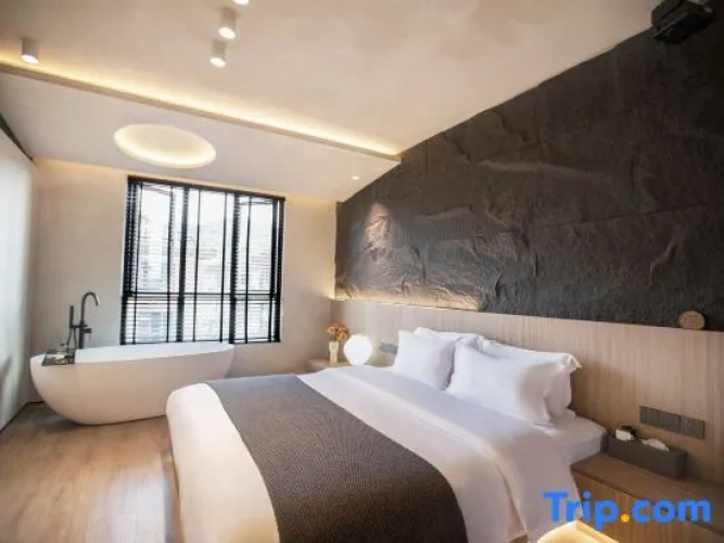 Prestige Suite