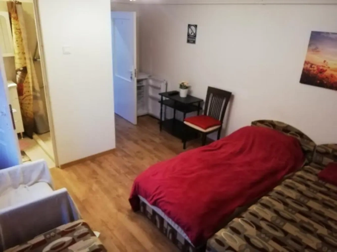 3 Bedrooms Apartment