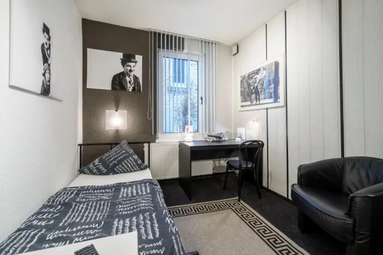 Standard Single room
