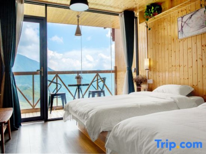 Standard room with balcony