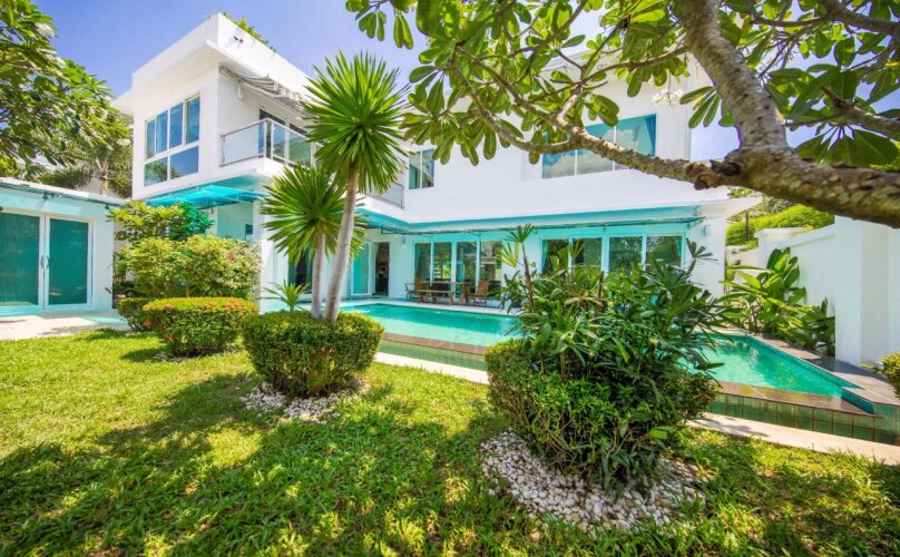 Villas In PattayaOver view