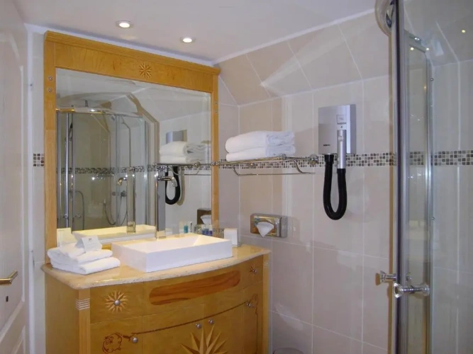 Triple room