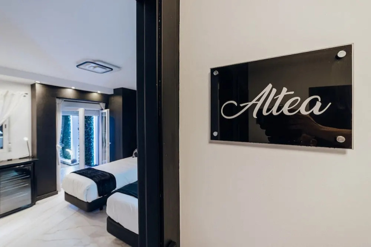 Hostal Luxury Nit I Dia
