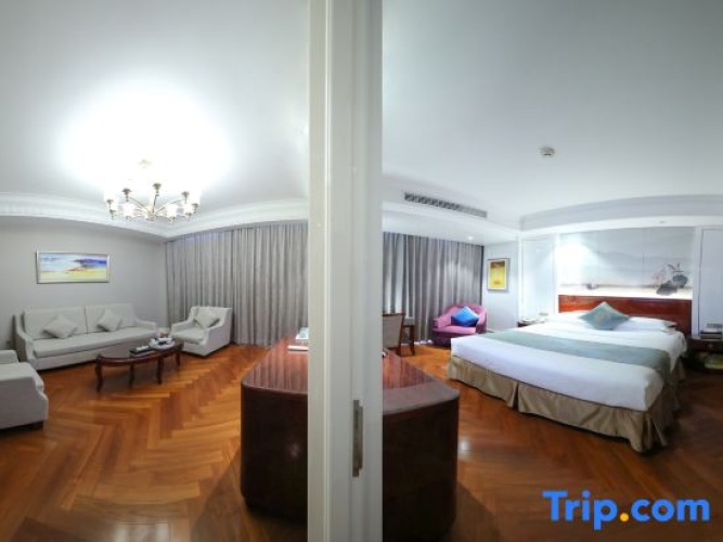 Deluxe Double Suite