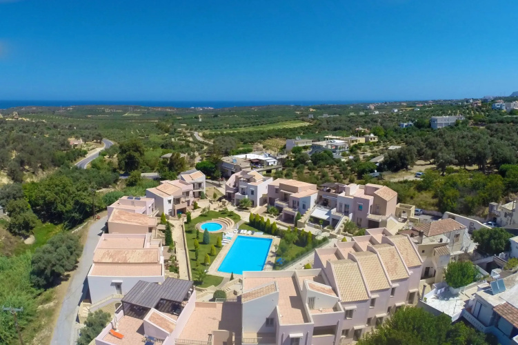 Loutra Resort