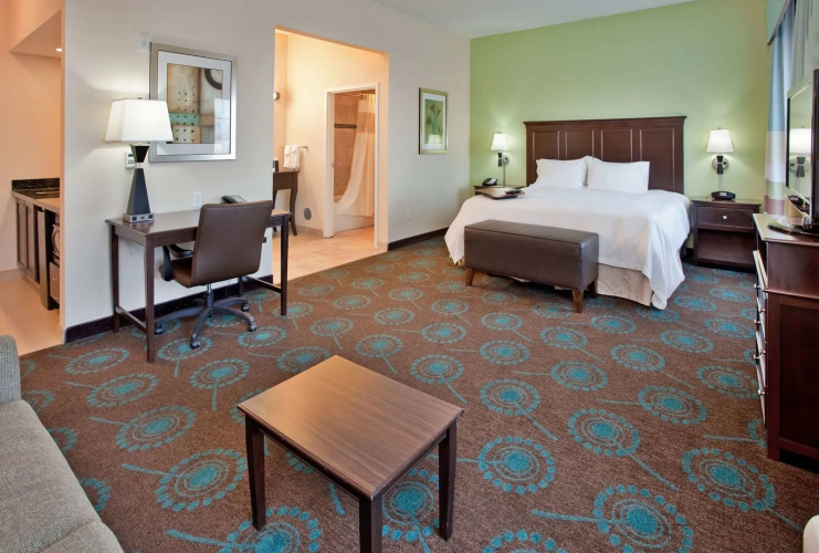 Hampton Inn & Suites St. Cloud, MN