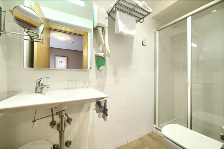Hostal Izar-Ondo