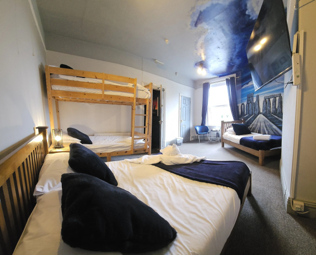 Stonehenge Inn